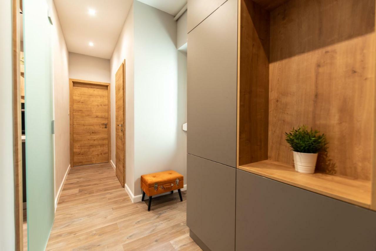 Unique D4 Apartman Appartamento