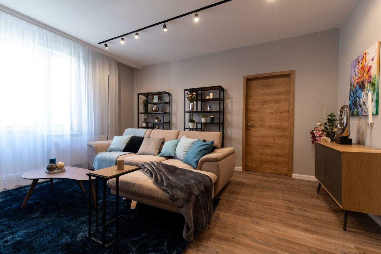 Unique D4 Apartman Appartamento Budapest